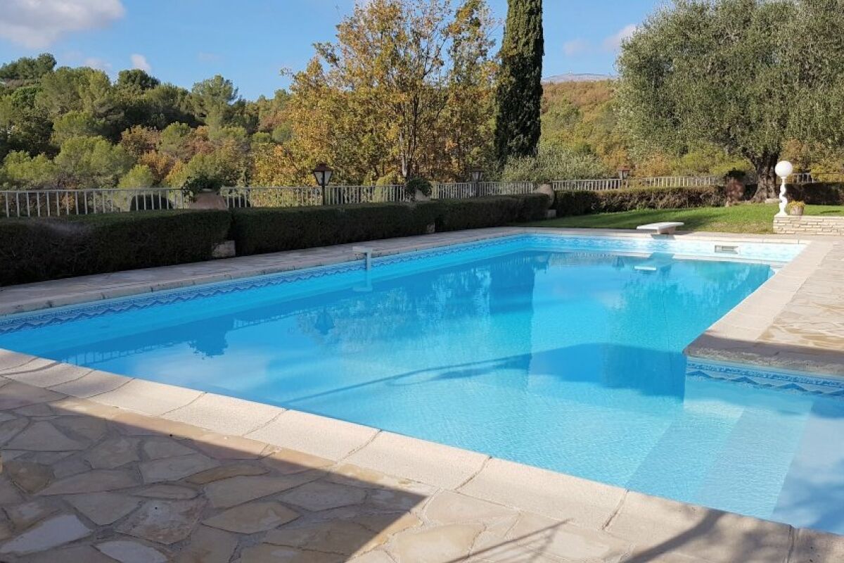 Tout savoir sur le Fonctionnement d'une Vanne 6 Voies pour Piscine